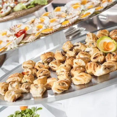 Mocambo 3* ميلانو ماريتيما